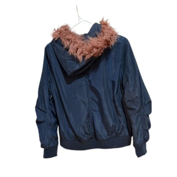 Charlotte Russe Navy Bomber Jacket Faux Fur Hood Size L - Picture 3 of 3